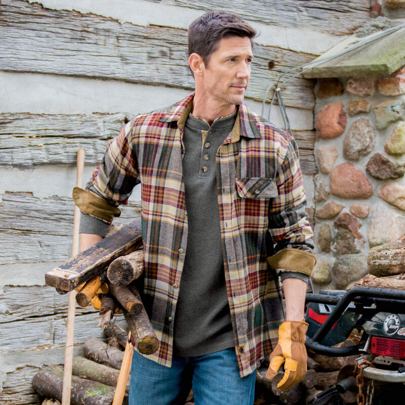 Men's Buck Camp Flannel Shirt image number 3