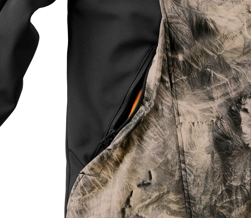 Men's Concealed Carry Mossy Oak Camo Softshell Jacket image number 7